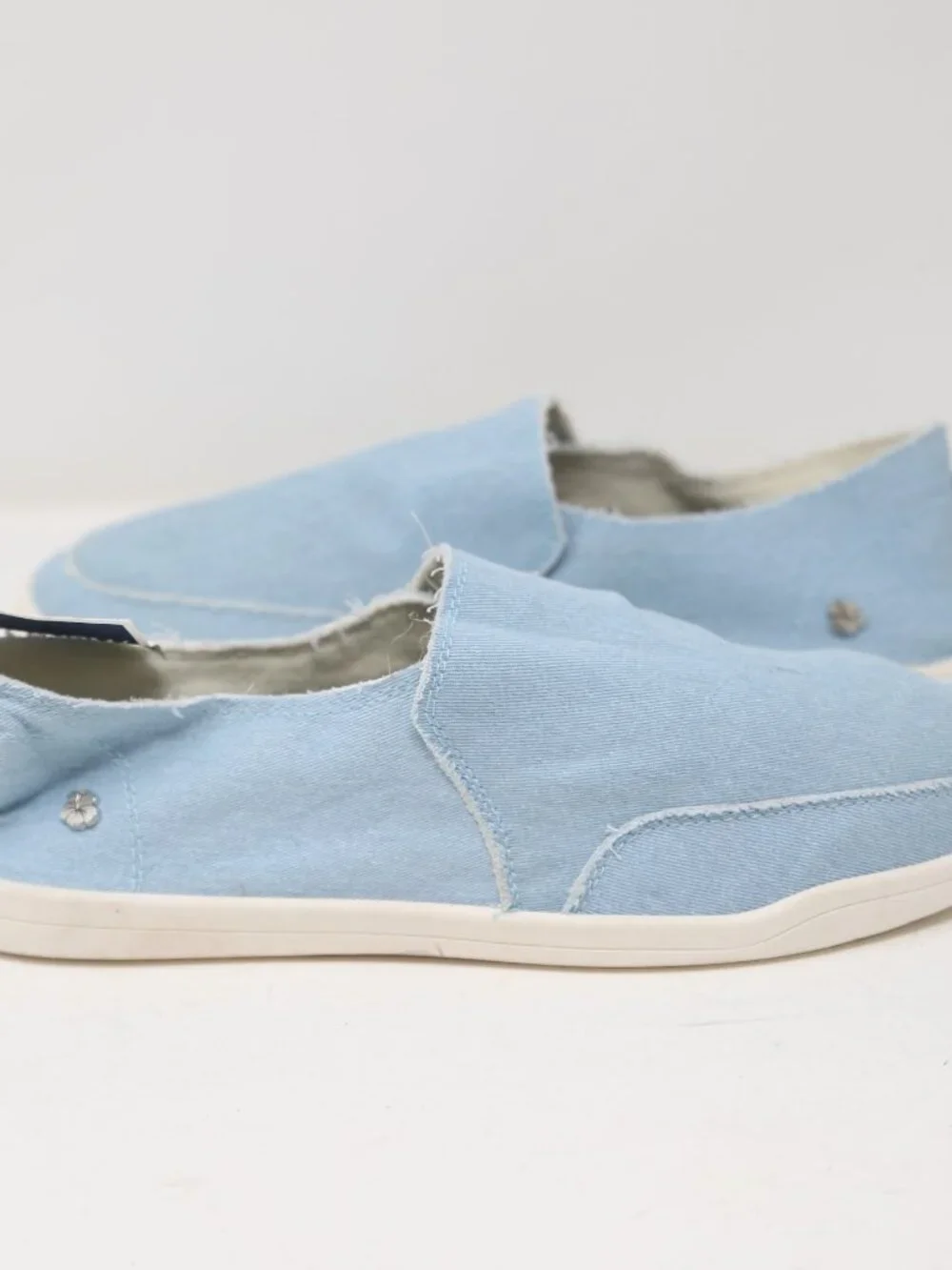 NWT Tommy Bahama Slip-On Sneakers Shoes Women's Size 9 Blue Denim Casual Loafers
